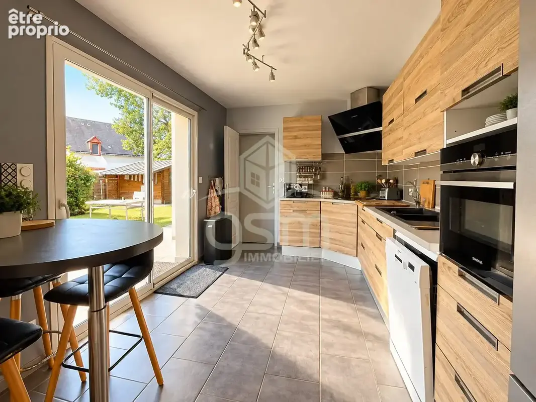 Maison 7 pièces 156 m² à vendre à Montbazon (37250) - photo 4