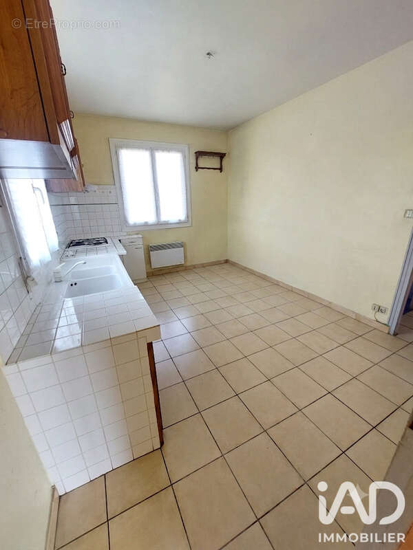 Photo 4 - Maison à JUILLAN