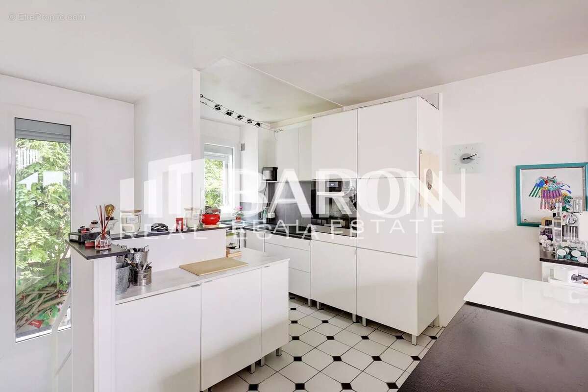 Maison à PARIS-19E