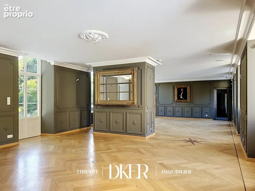 HOTEL PARTICULIER d'exception, plus de 500 m2 habitables, parc arboré et piscine extérieure chauffée - photo 7