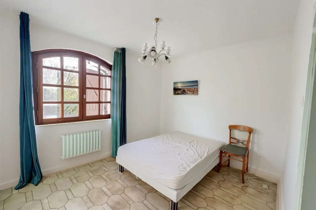 Maison à SAINT-JEAN-DE-VEDAS