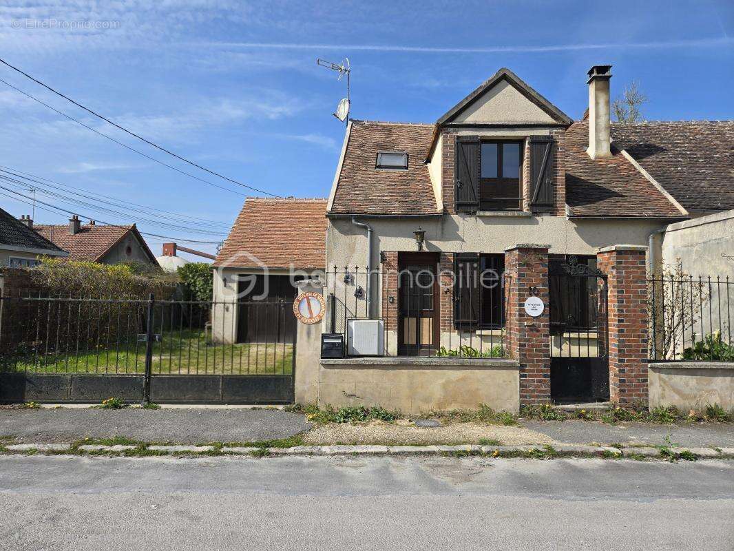 Maison à BRAY-SUR-SEINE
