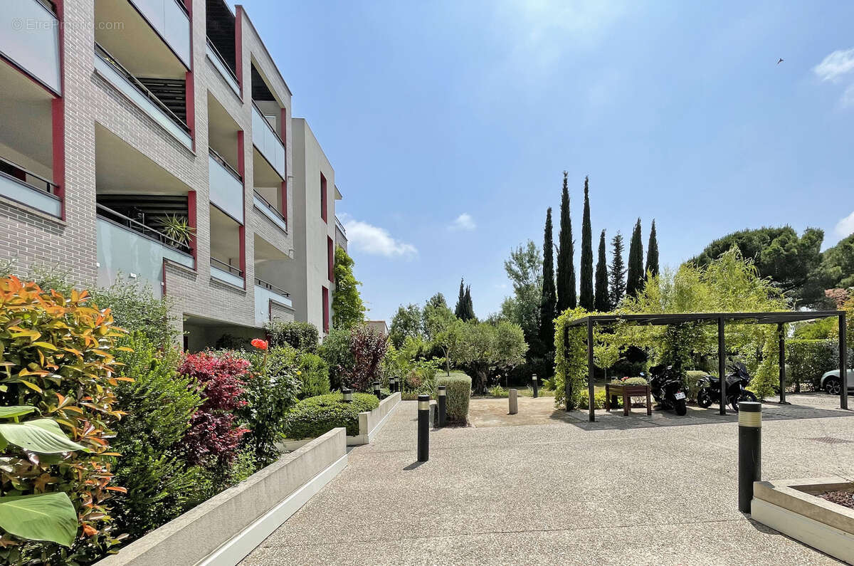 Appartement à SAINT-JEAN-DE-VEDAS