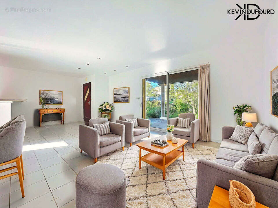 Maison à VALLON-PONT-D&#039;ARC