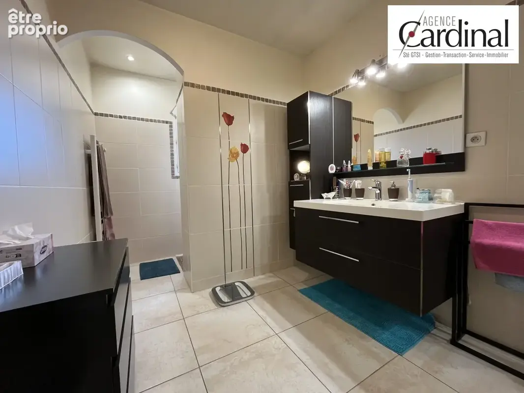 Maison 4 pièces 99 m² à vendre à Lamanon (13113) - photo 3