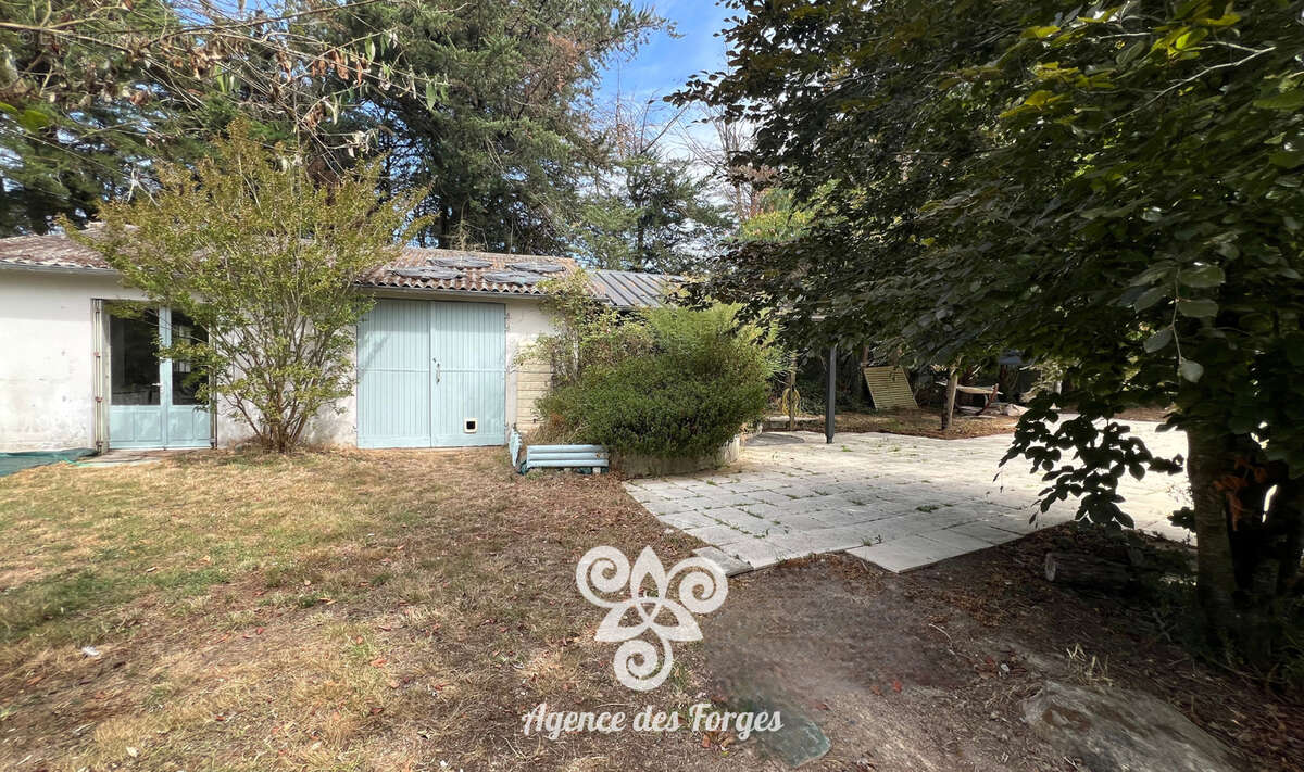 Maison à SAINT-LUMINE-DE-CLISSON