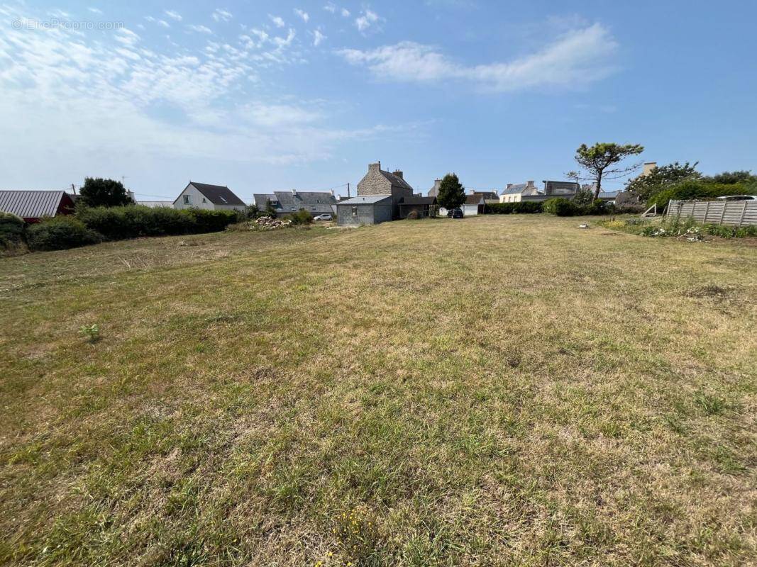 Terrain à PLOUHINEC