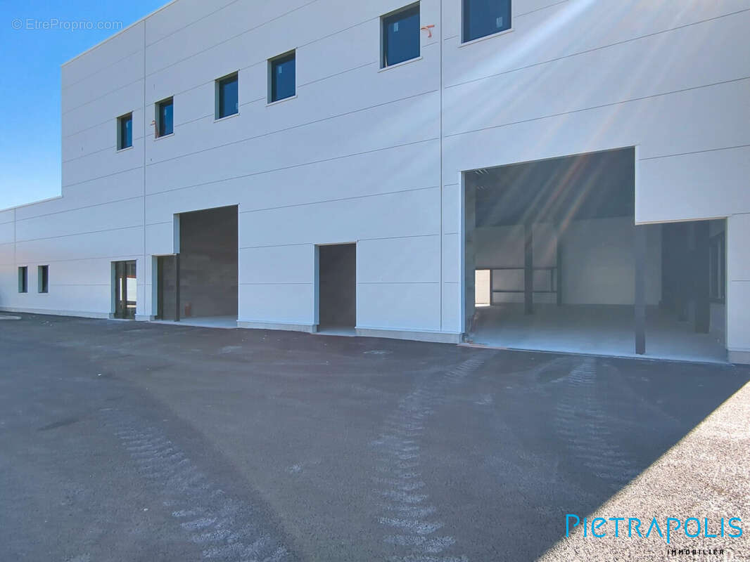 Commerce 135 m² à vendre à Sete (34200) - photo 5