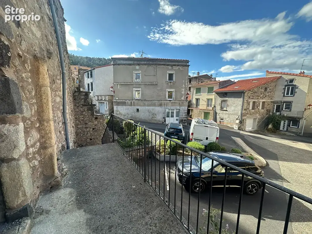 Maison 90m2,  entièrement à rénover  avec extérieur - photo 2