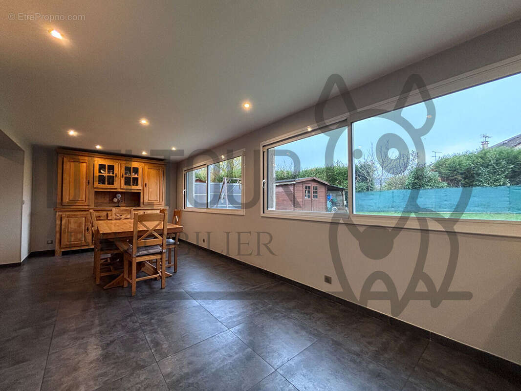 Maison à FAREMOUTIERS