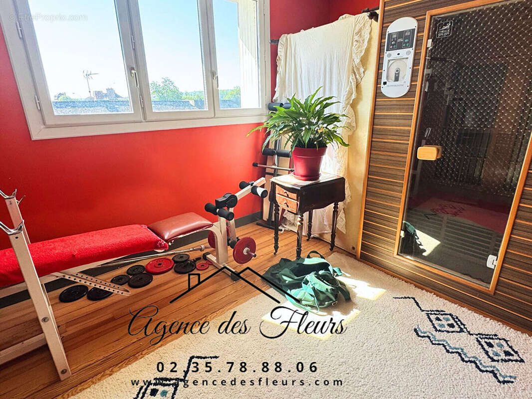 Maison à MONTFORT-SUR-RISLE