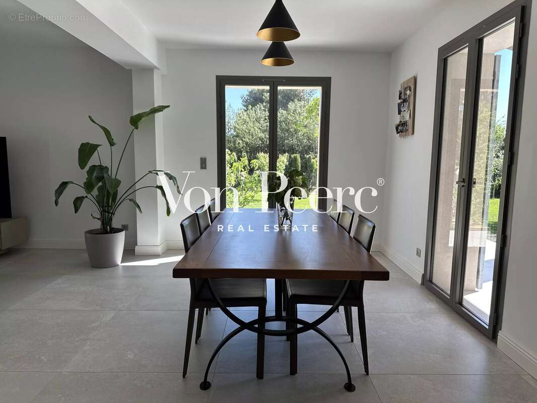 Maison à MAUSSANE-LES-ALPILLES