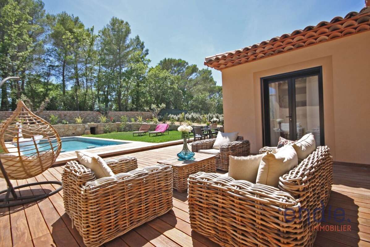 Maison à LORGUES