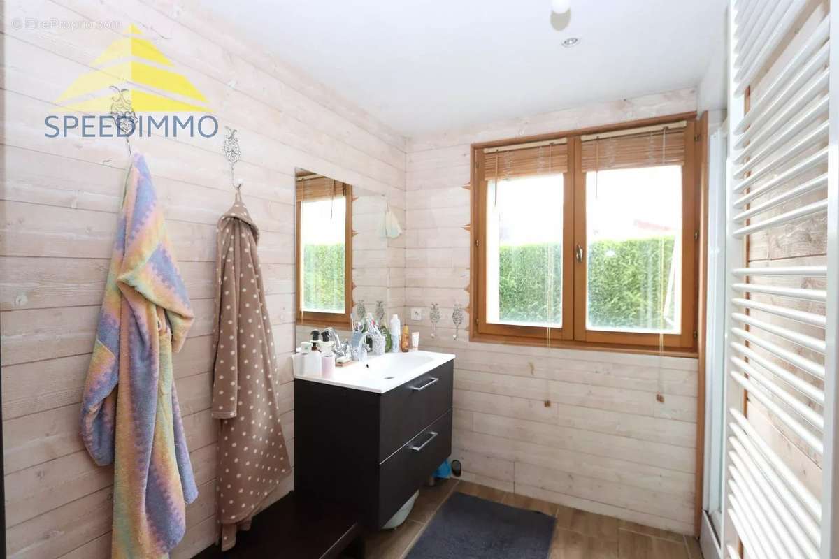 Maison à VILLECRESNES