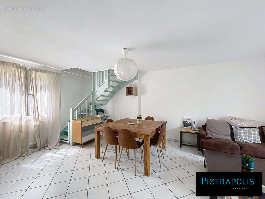 Appartement à LYON-8E
