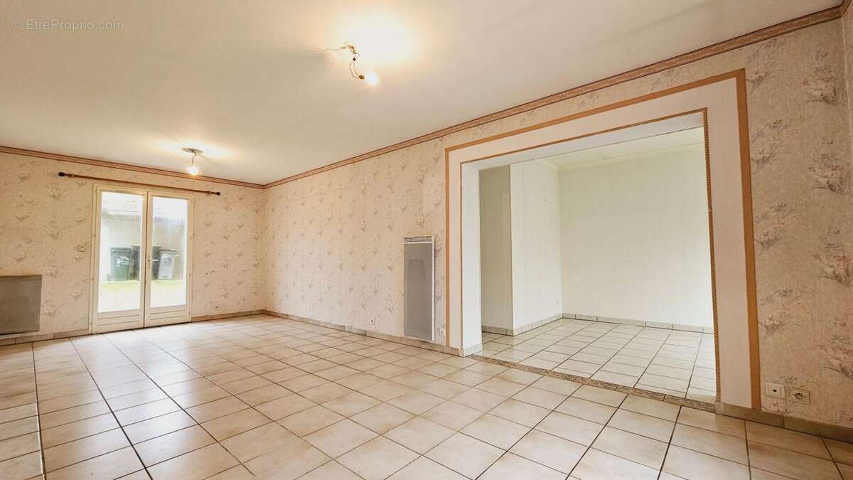 Maison à SAINT-DOULCHARD