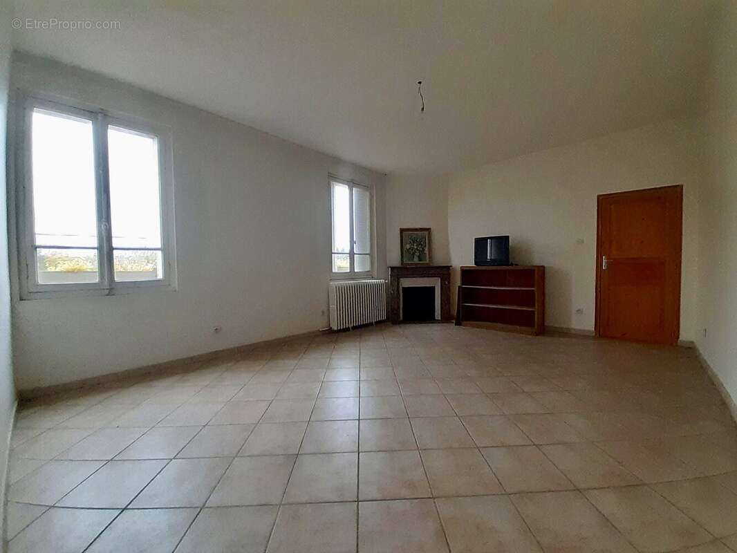 Maison à BONNIERES-SUR-SEINE