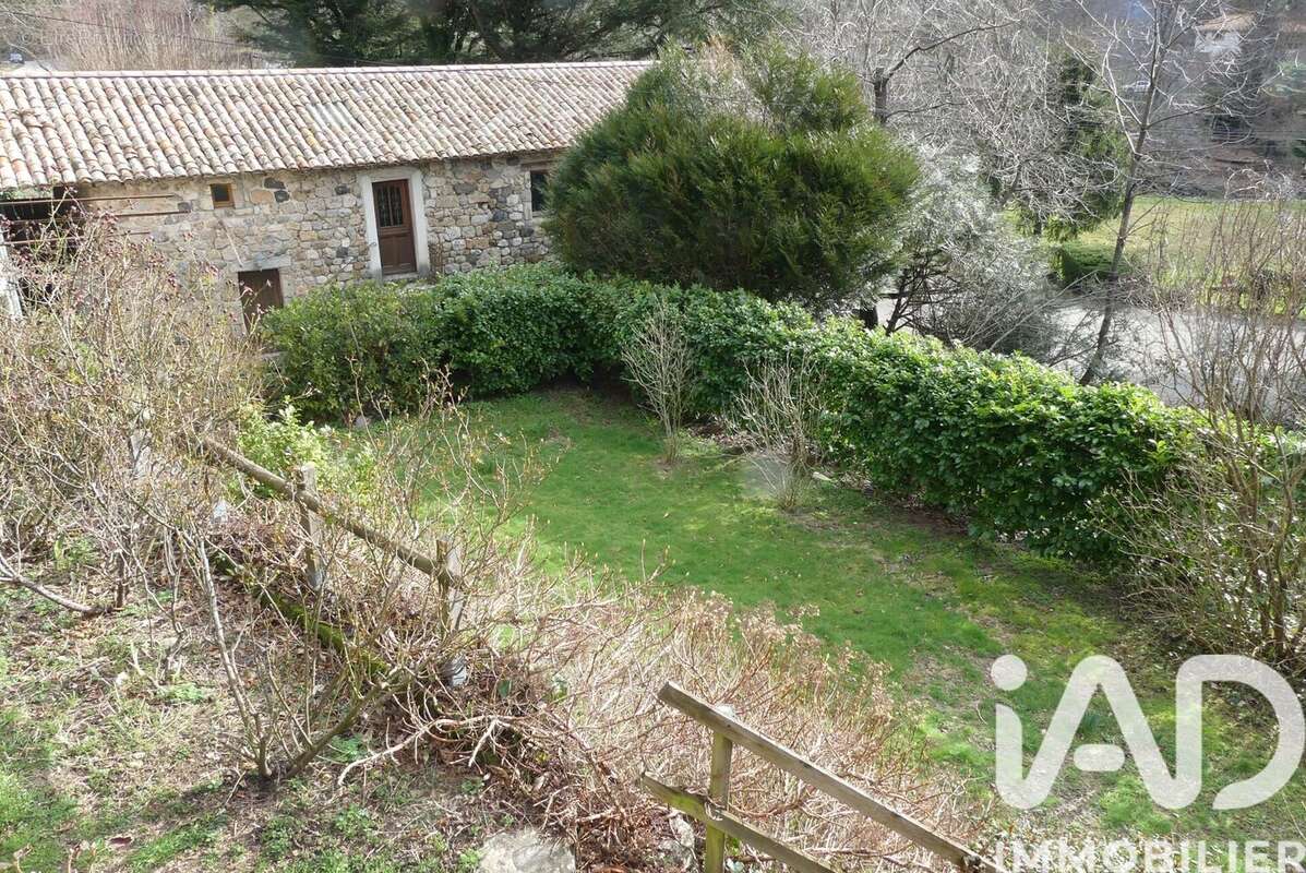 Maison 125 m² à Burzet  - photo 8