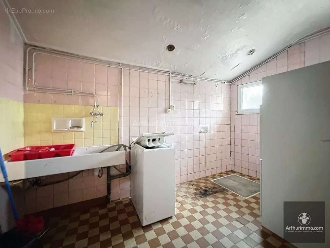 Maison à SAINT-ROMAIN-LA-MOTTE