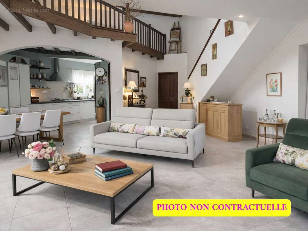Maison 160 m² à Sainte-Marie  - photo 8