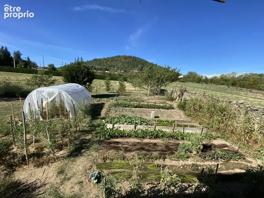 Jolie demeure, ancienne ferme réhabilitée sur 2255m2 - photo 6