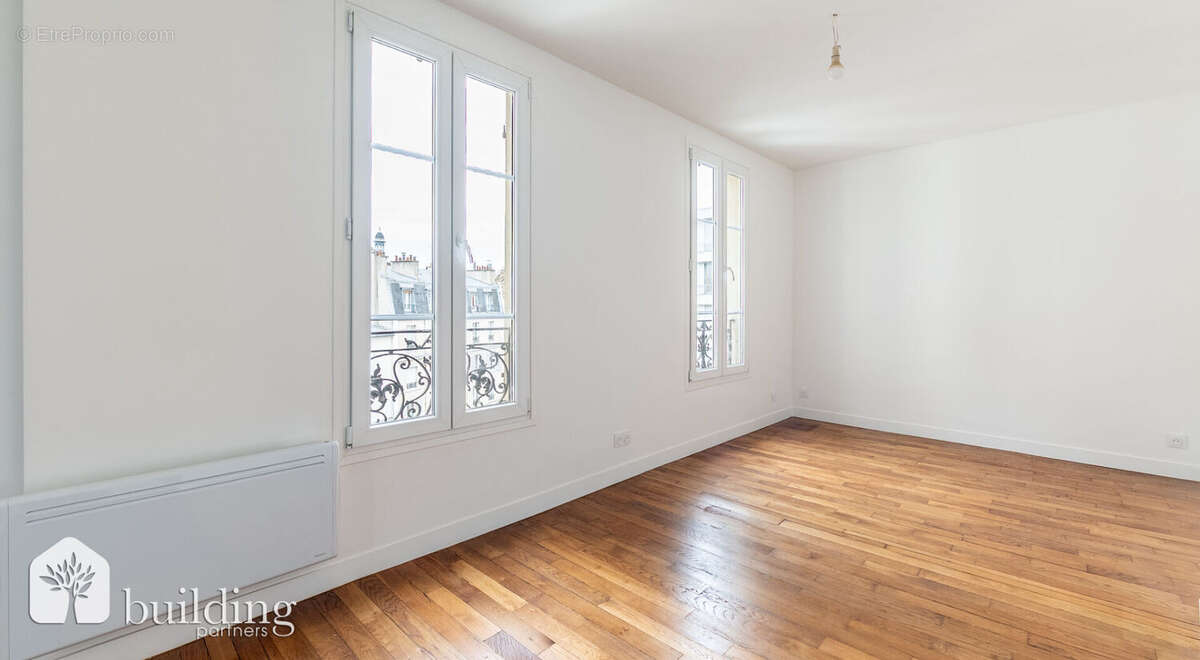 Appartement à PARIS-17E