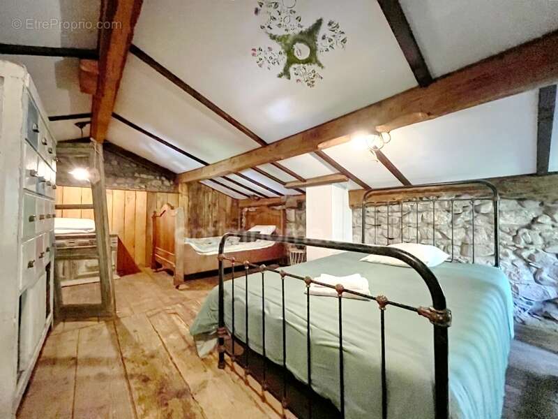 Maison à SAINT-DIDIER-SUR-BEAUJEU