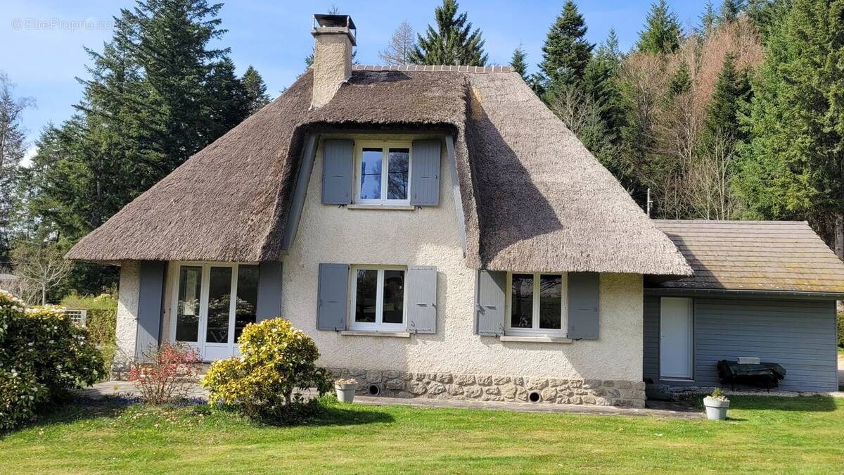 Maison à LE CHAMBON-SUR-LIGNON