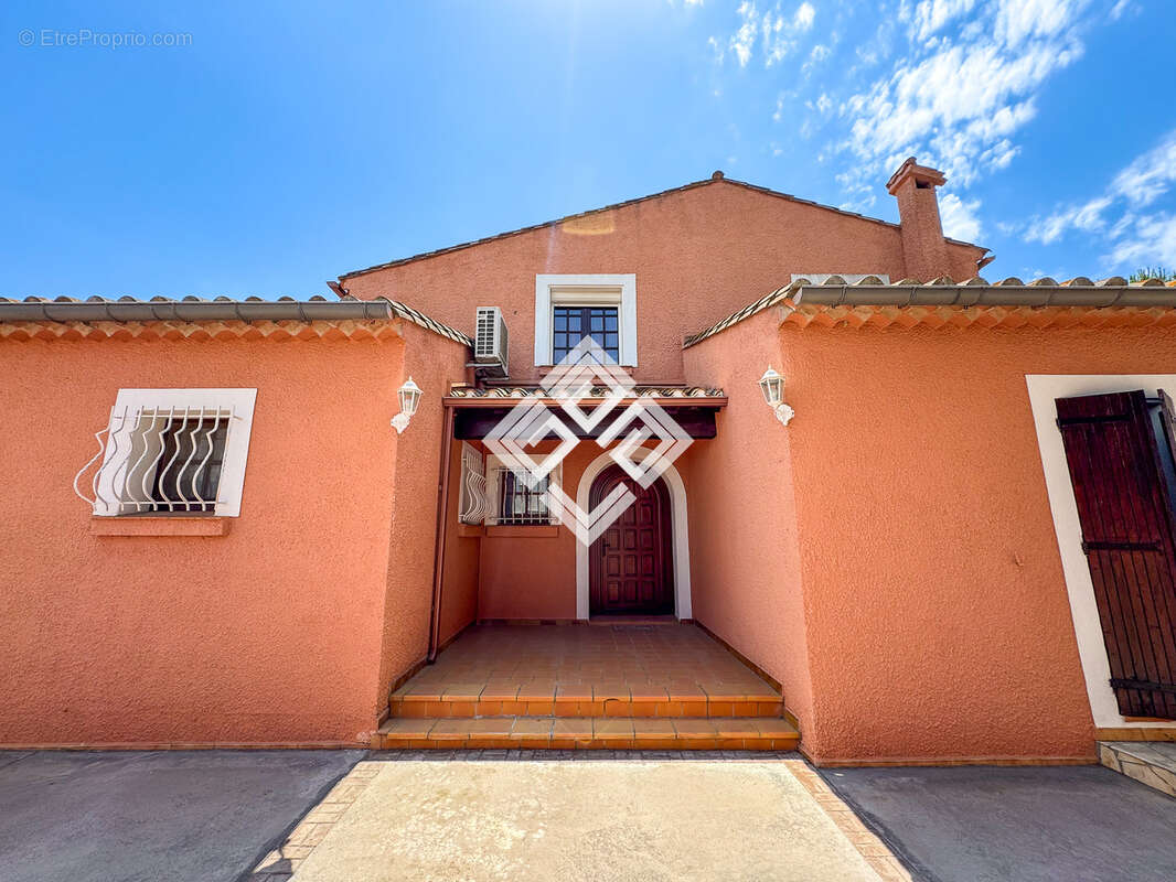 Maison à LEZIGNAN-CORBIERES