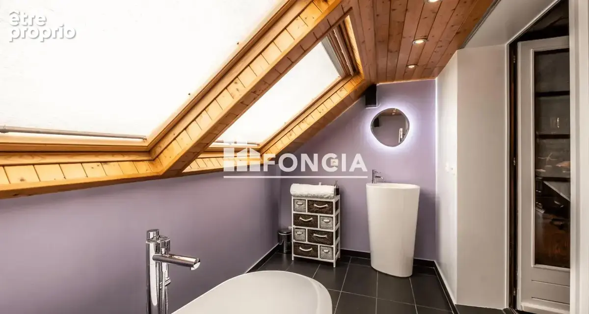 Proche douane à 1,6 kms, 2 logements dans un ! - photo 6