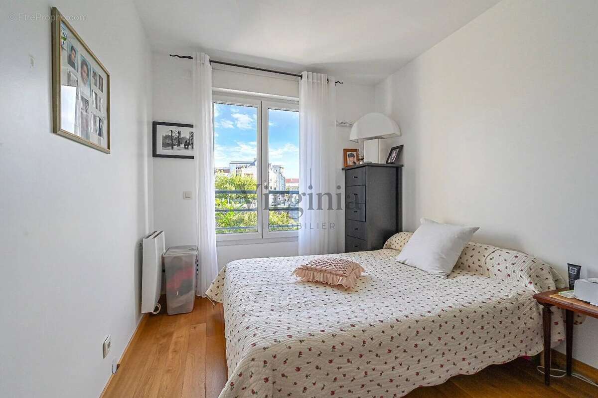 Appartement à CHARENTON-LE-PONT