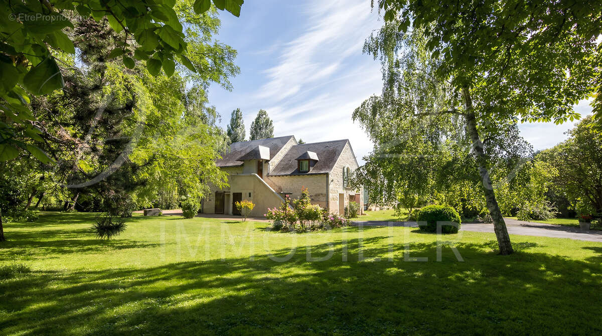 Maison à MAZE