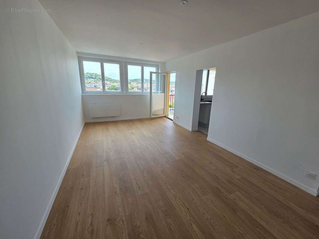 Appartement à CAUDEBEC-LES-ELBEUF