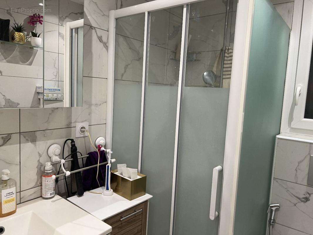 Maison à VETRAZ-MONTHOUX