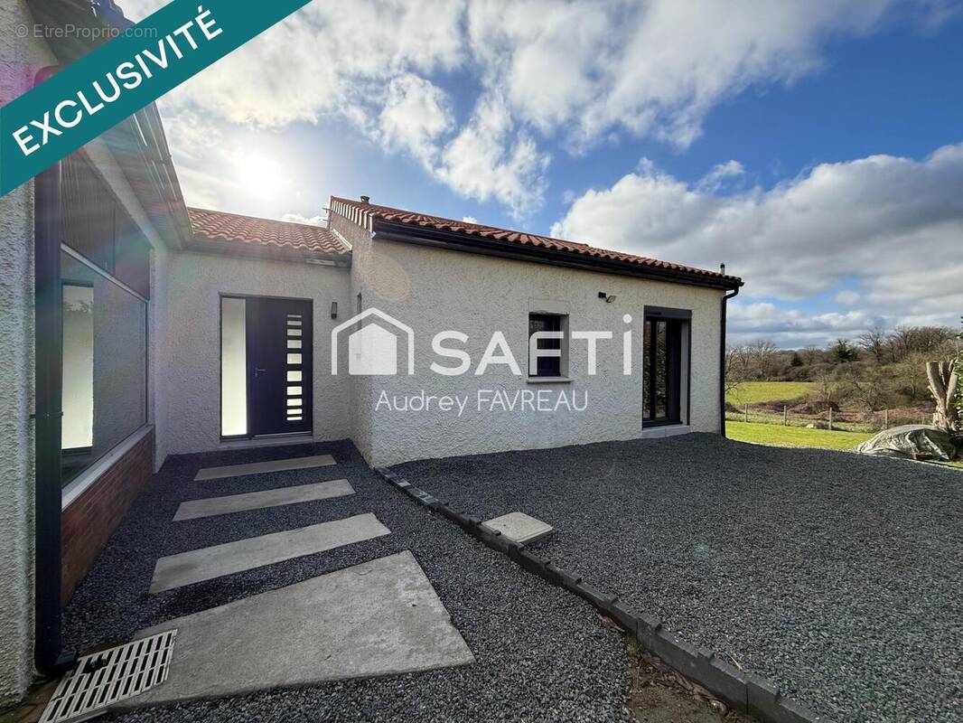 Photo 1 - Maison à LE TALLUD