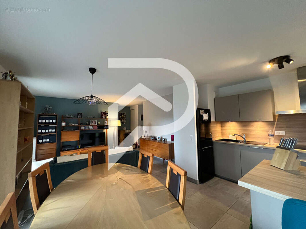 Appartement à MAUREPAS