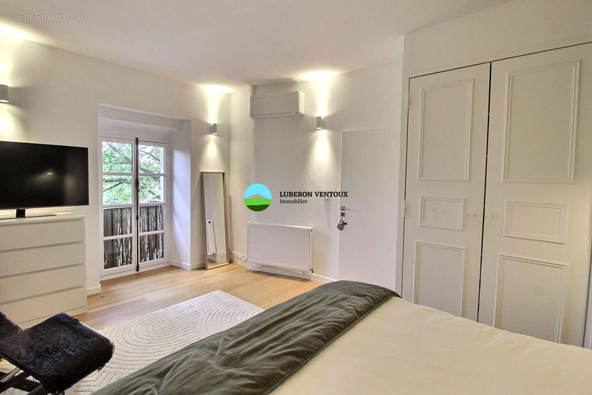 Maison à SAINT-PIERRE-DE-VASSOLS