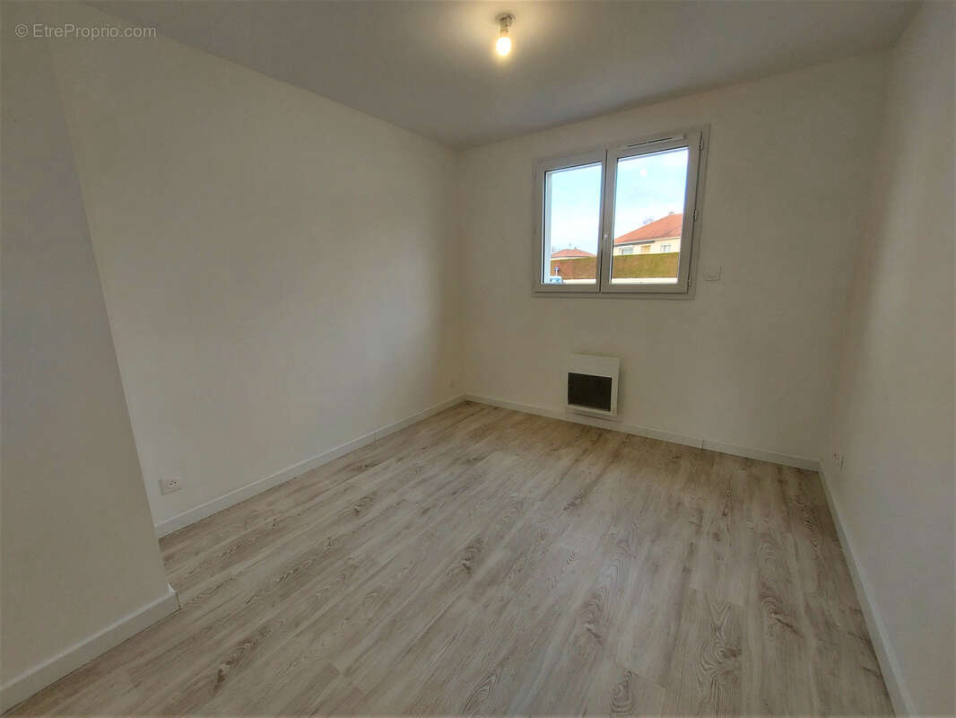 Maison à CHATEAUPONSAC