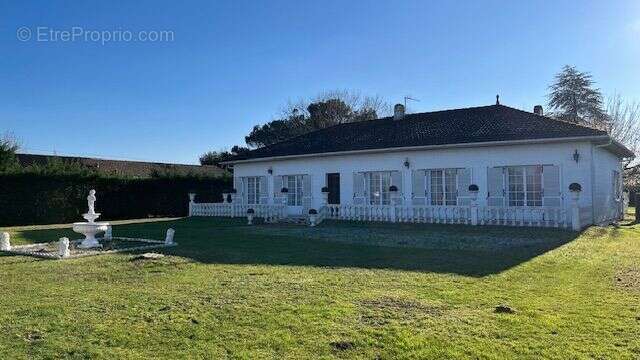 Maison à SAINT-LOUBES