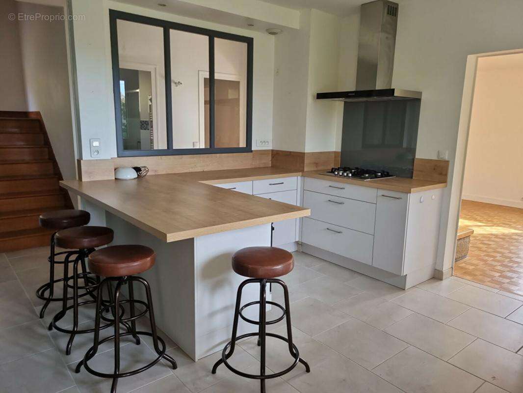 Maison à LES BORDES