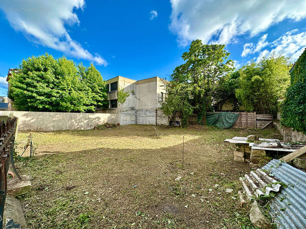 Brive, ""rue Paul Bert" terrain constructible 379 m2 ! - photo 3