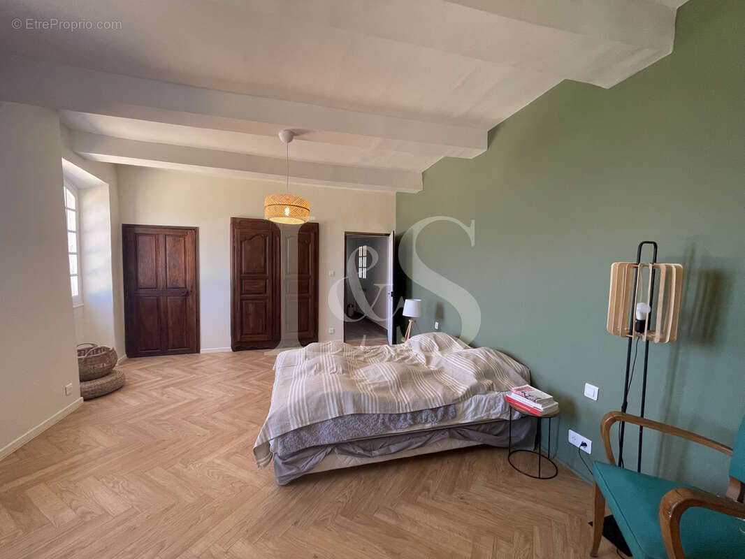 Maison à VAISON-LA-ROMAINE