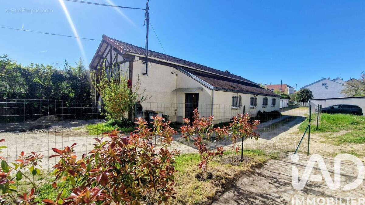 Photo 3 - Maison à HOUILLES