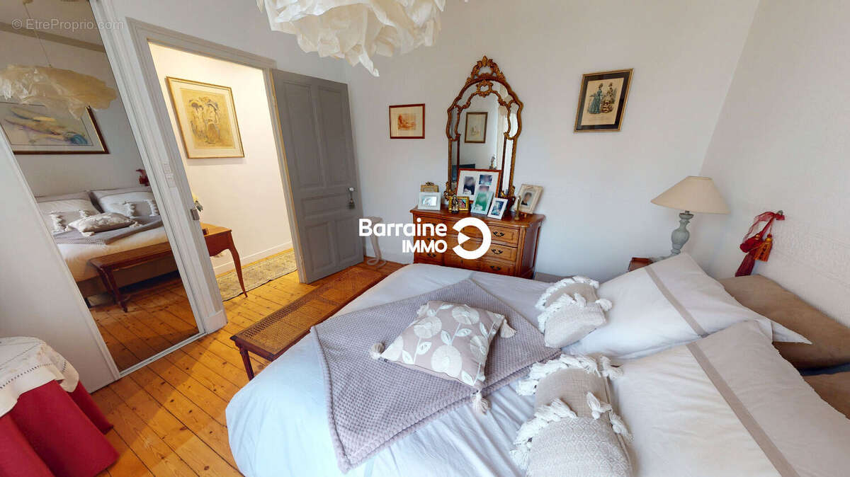 Maison à LE RELECQ-KERHUON