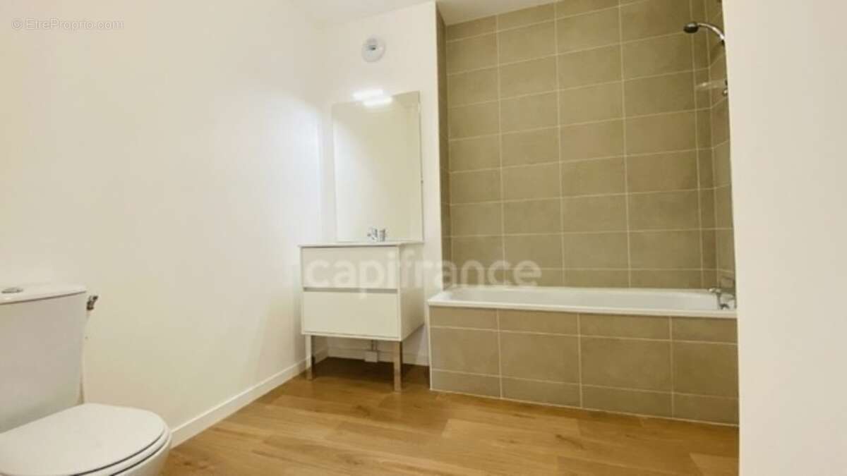 QUIMPER (29) Appartement de type 3 de 64,94 m² habitable - Balcon - 2 places de parking souterrain - photo 4