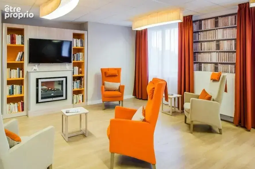 INVESTISSEMENT LOCATIF  COLOMBES  Résidence EHPAD Korian  L'Impérial - 6.31 % de rentabilité - photo 7