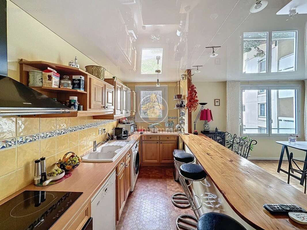 Appartement à MAISONS-ALFORT