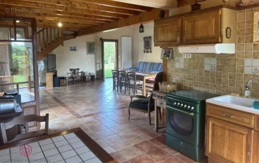 Maison à SOUEIX-ROGALLE