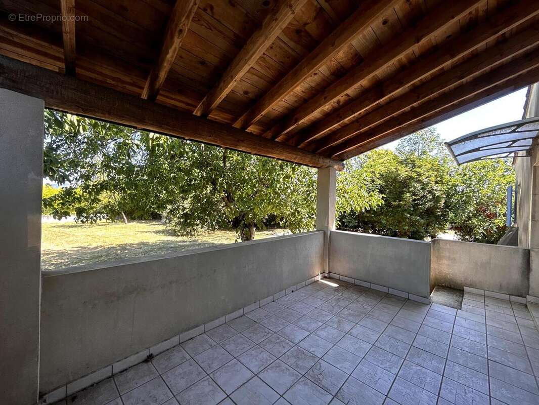 Photo 2 - Maison à MONTELIMAR