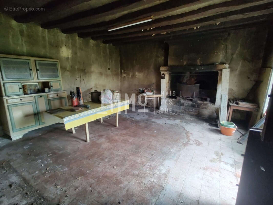 Maison à SAINT-AUBIN-LE-DEPEINT